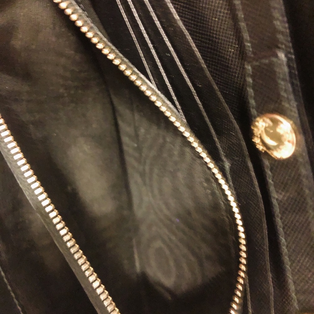 Prada WOC - Picture 6 of 14